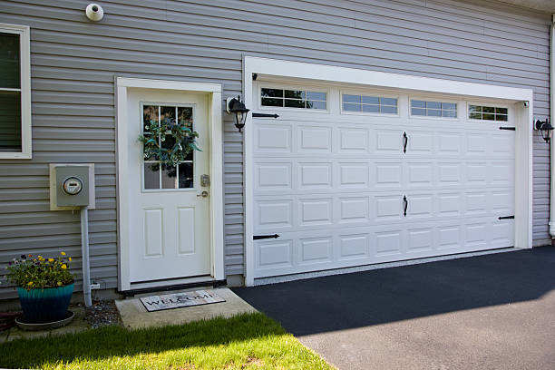 24/7 Emergency Garage Door Panel Replacement experts in Tryon, NC
